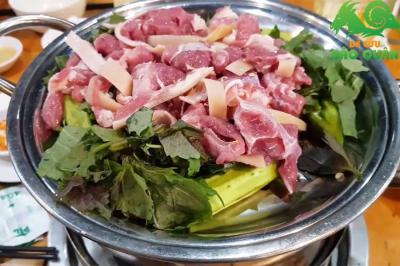 THỊT DÊ HẤP TÍA TÔ